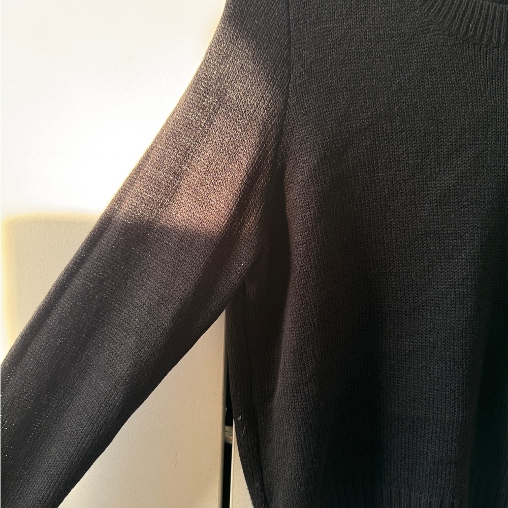 Elegant Black Crew Neck Sweater - Picture 4 of 6
